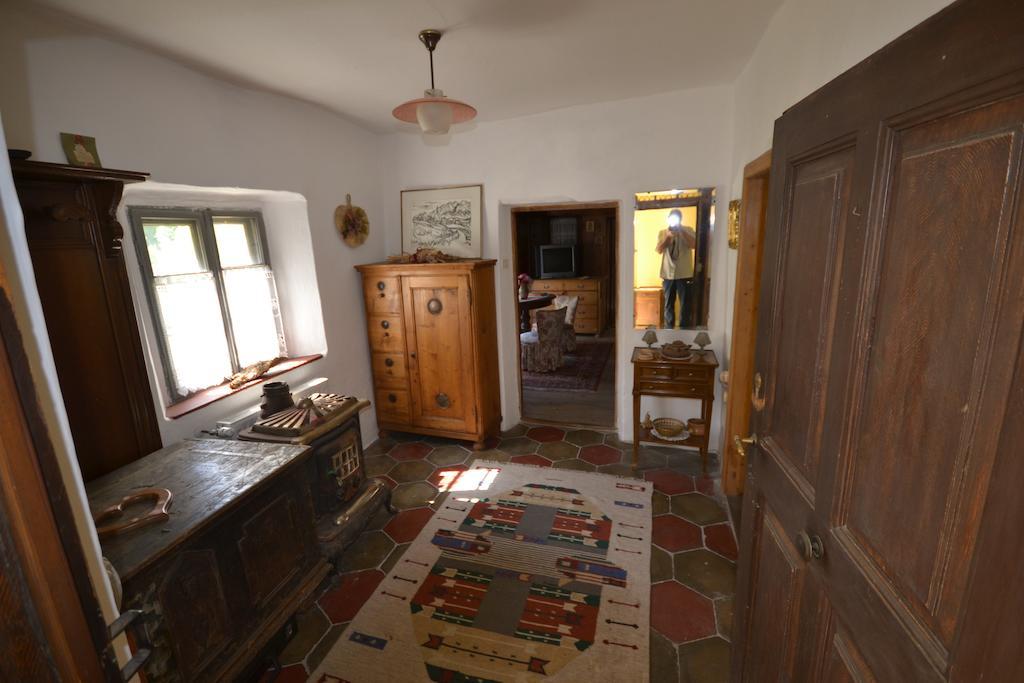 B&B La Tana Dell'Orso - Die Baerenhoehle Castello-Molina di Fiemme Habitación foto